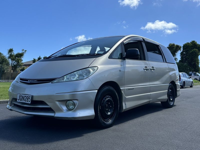 2004 Toyota Estima