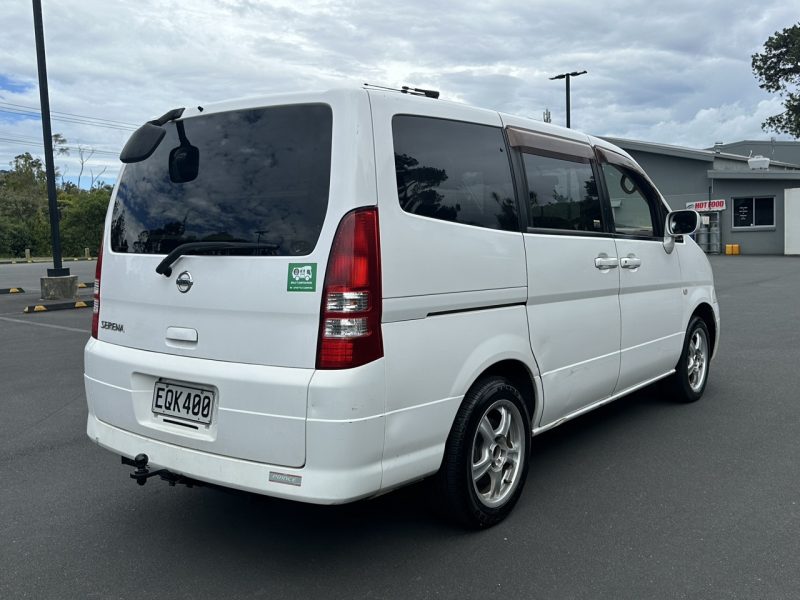 2003 Nissan Serena